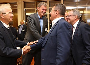 Gesprächsrunde Wirtschaftsminister Pschierer - Bild02