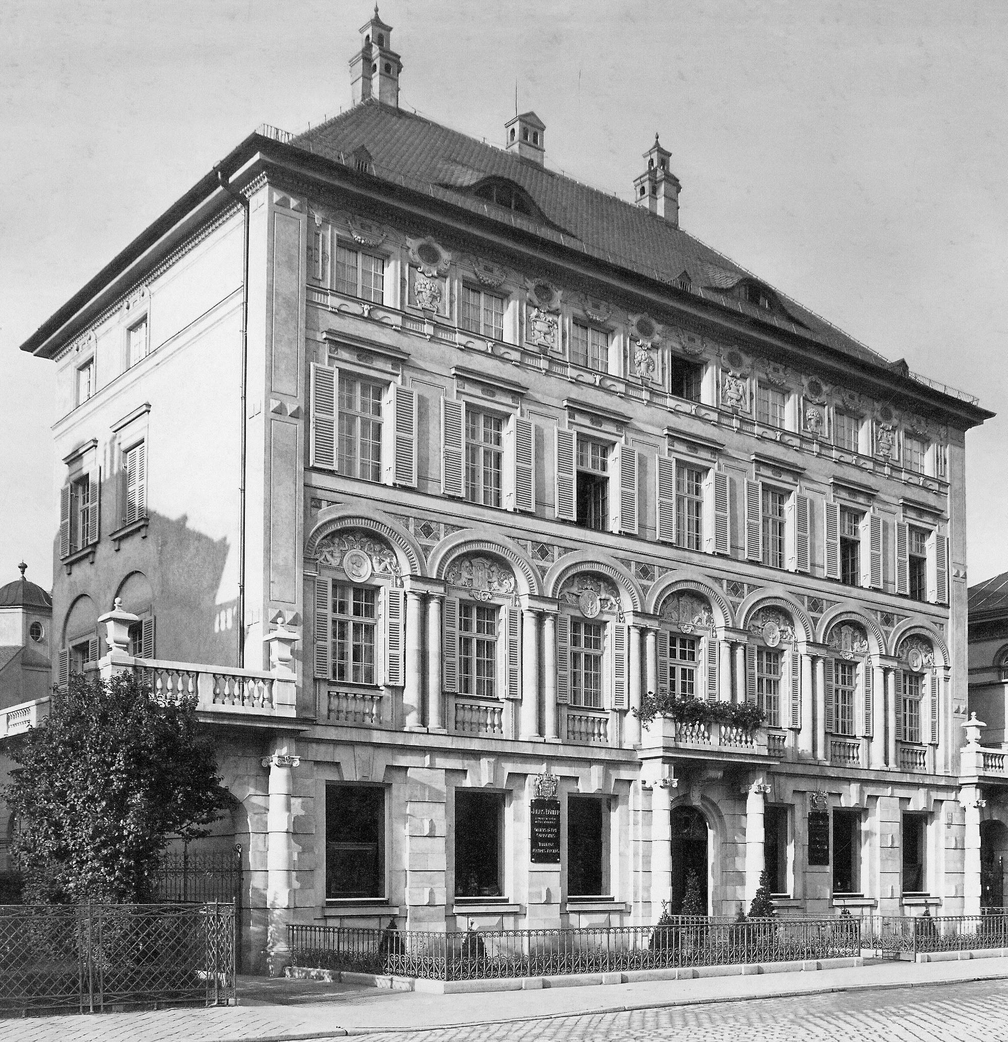 Geschäftshaus der Kunsthandlung Julius Böhler in der Brienner Straße in München, um 1910