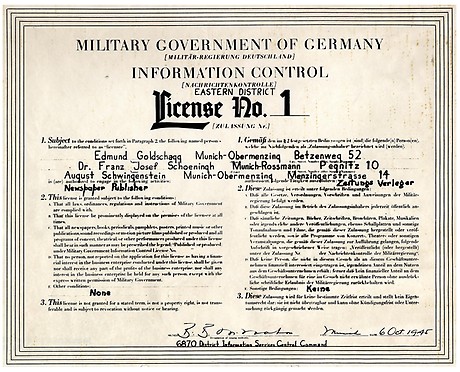 Die „Geburtsurkunde“ der Süddeutschen Zeitung: License No. 1 der amerikanischen Militärregierung vom 6. Oktober 1945 für Edmund Goldschagg, Franz Josef Schöningh und August Schwingenstein. (Foto: BWA)