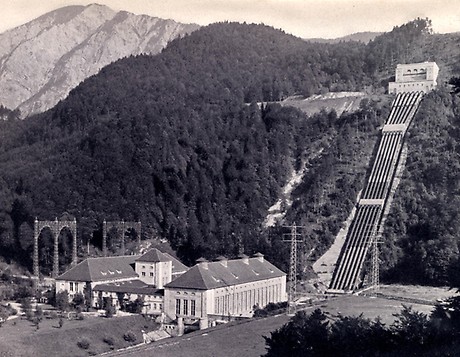 Ansicht des Walchenseekraftwerks, um 1928. (Foto: BWA)
