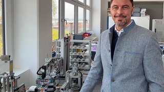 Geschäftsführer Richard Hofmann von der Add‑on Personal & Lösungen GmbH in Nürnberg.