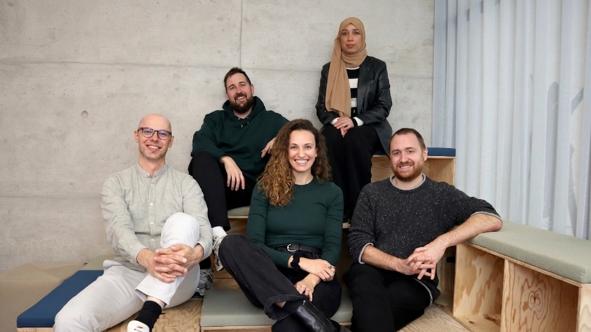 Das Kernteam des Nürnberger Unternehmens Tractionwise: André Wehr, Manuel Schmidt, Denise Andre, Mariem Ben Ahmed und Martin Kloos (von links).