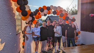 Das Foxsolution-Team mit Geschäftsführer Michael Handrischik-Bowman (2. v. r.).