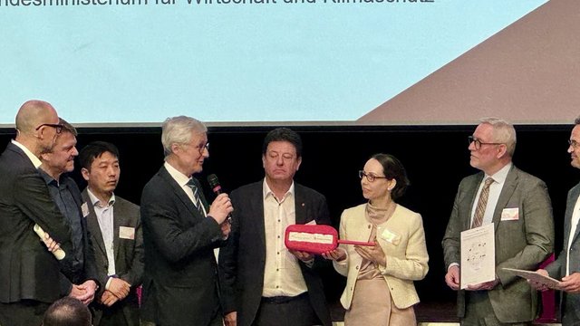 image alt text