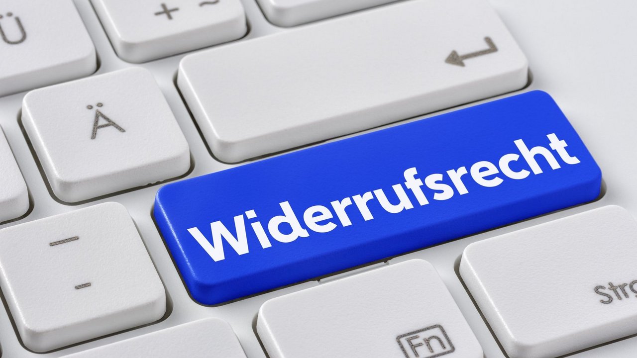 Tastatur mit farbiger Taste - Widerrufsrecht