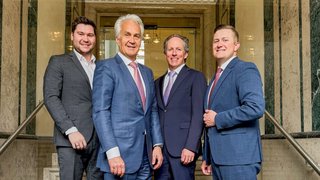 Das Creditreform-Team in Nürnberg: Christopher Stahlberg, Dr. Holger Bissel, Constantin Zimmermann und Constantin Bissel (von links).