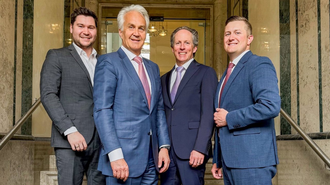 Das Creditreform-Team in Nürnberg: Christopher Stahlberg, Dr. Holger Bissel, Constantin Zimmermann und Constantin Bissel (von links).