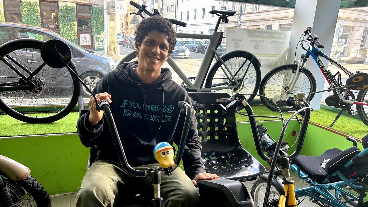 Setzt Fahrräder unter Strom: Eric Beth baut auch ungewöhnliche Gefährte zu E-Bikes um.