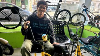 Setzt Fahrräder unter Strom: Eric Beth baut auch ungewöhnliche Gefährte zu E-Bikes um.