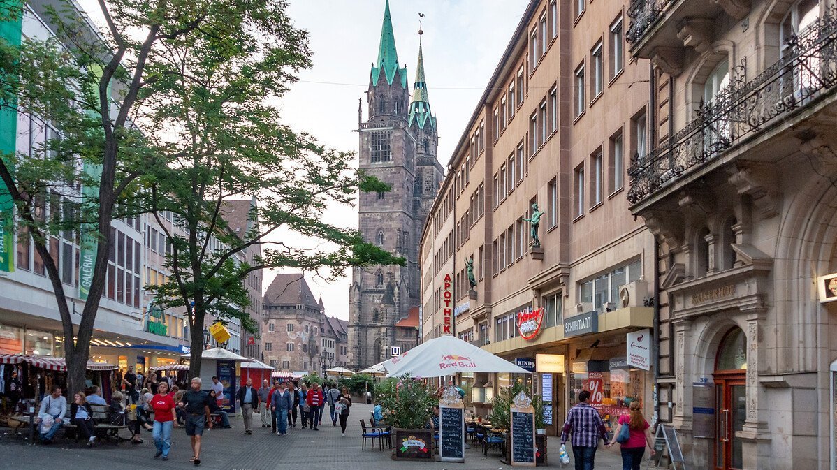 Street view in Nuremberg, Germany (Karolinenstraße)