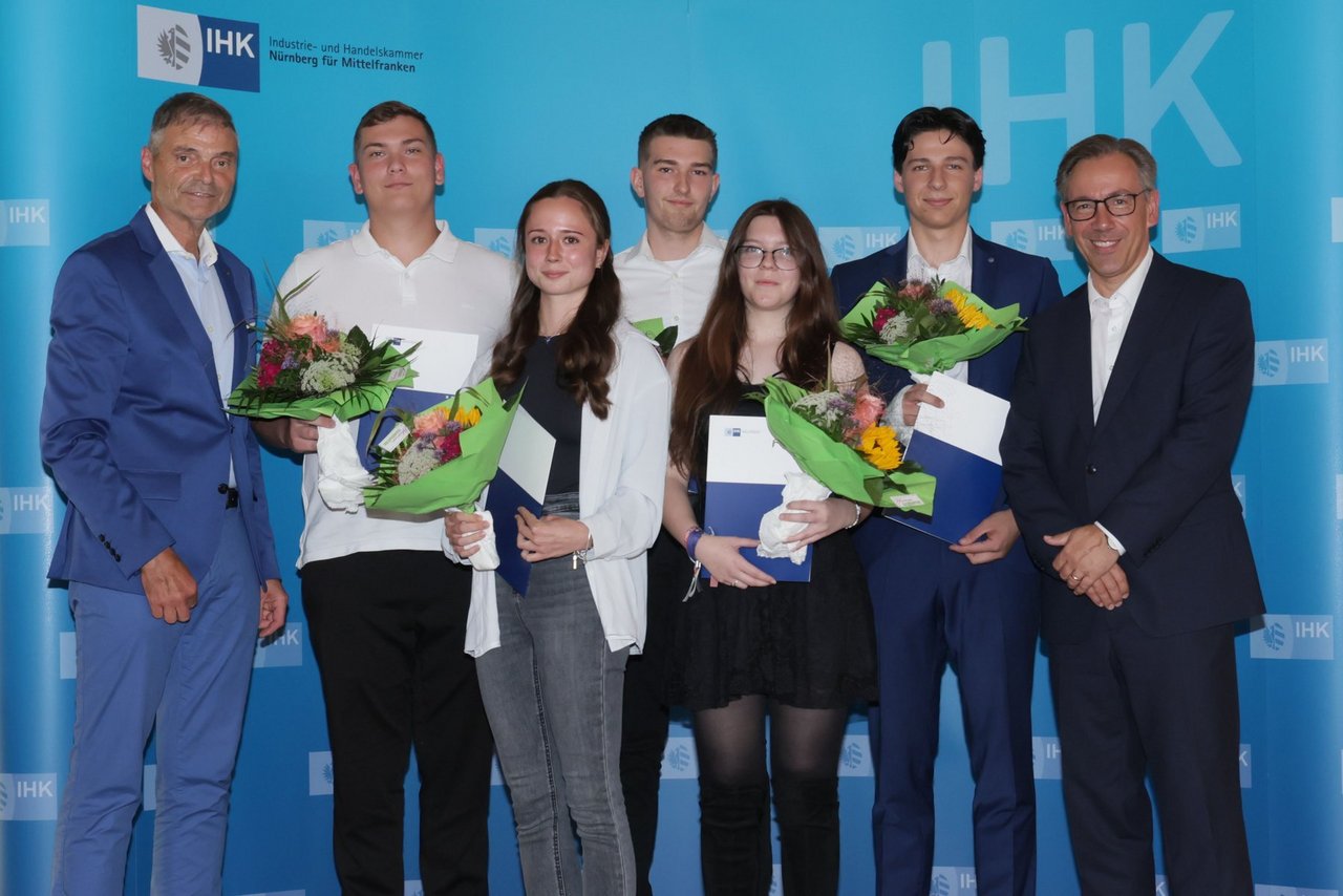 Übergabe der IHK-Abschlusszeugnisse am 30.Juli 2025 in Gremsdorf
