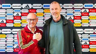 Dr. Jörg Burkhardt und FCN-Vorstand Niels Rossow (vonl links).